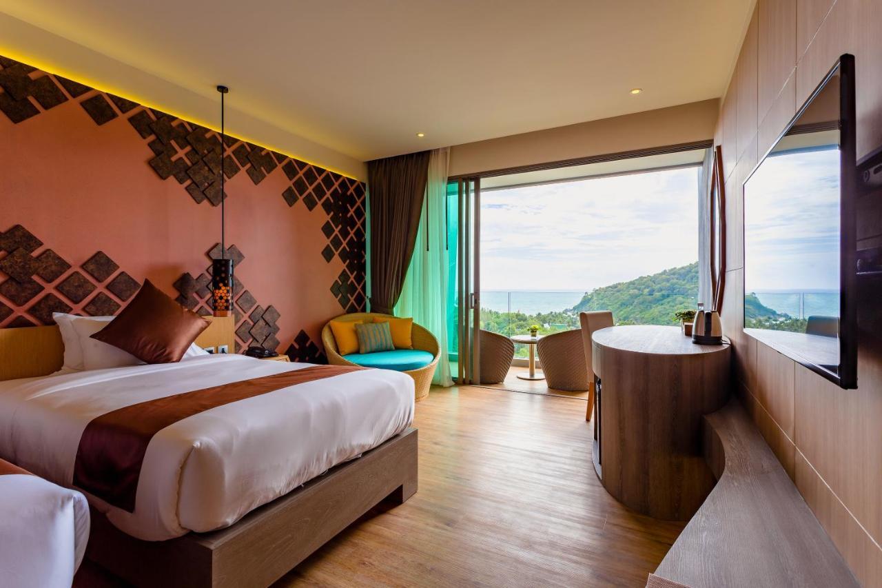 크레스트 리조트 앤 풀빌라  Patong 외부 사진 Deluxe Ocean View